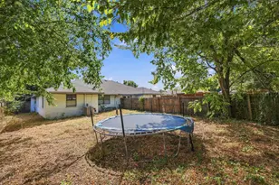 13027 Mitchell Dr, Balch Springs, TX 75180 - Photo 17