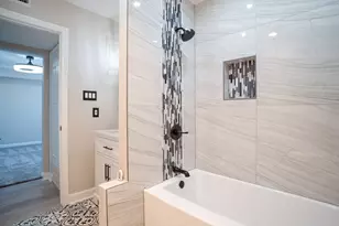 9029 Gaylord St, Houston, TX 77024 - Photo 11