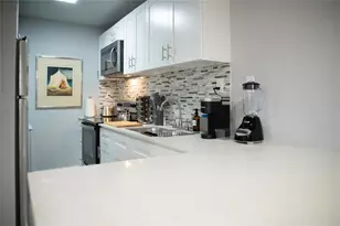 1405 Hyde Park, Houston, TX 77006 - Photo 9