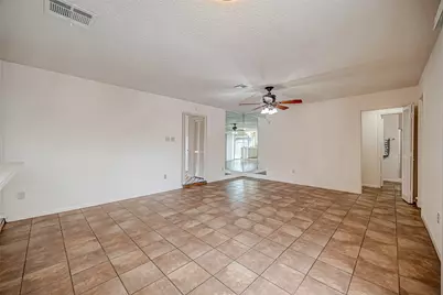 10607 Silkwood Drive, Houston, TX 77031 - Photo 17