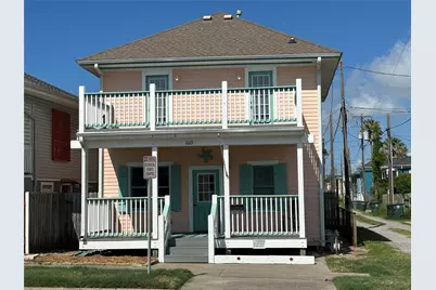 1615 16th Street, Galveston, TX 77550 - Photo 1