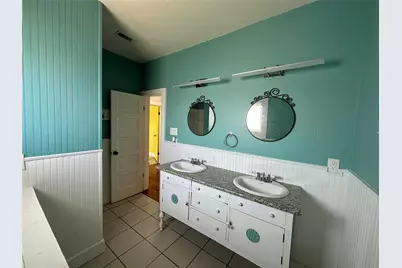 1615 16th Street, Galveston, TX 77550 - Photo 11
