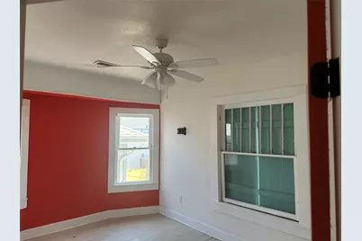 1615 16th Street, Galveston, TX 77550 - Photo 15