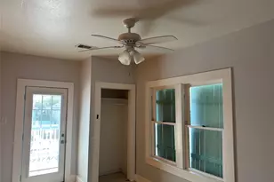 1615 16th St, Galveston, TX 77550 - Photo 13