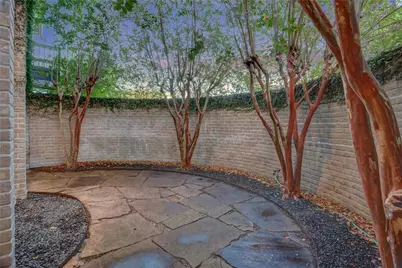 8800 Woodway Drive #8, Houston, TX 77063 - Photo 23