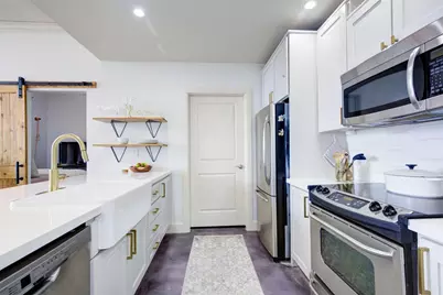 1010 Rosine Street #43, Houston, TX 77019 - Photo 5