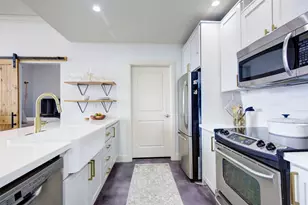 1010 Rosine St, Houston, TX 77019 - Photo 5