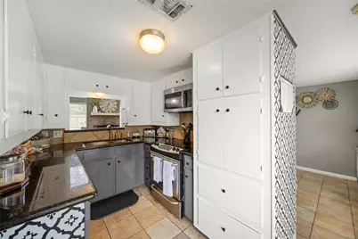1809 20th Avenue N, Texas City, TX 77590 - Photo 15