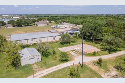 5707 S Fm 565 Rd, Baytown, TX 77523 - Photo 15