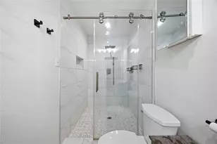 6131 Dumfries Dr, Houston, TX 77096 - Photo 21