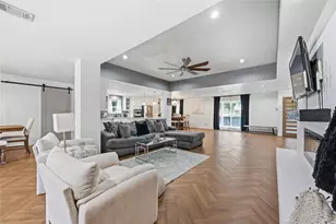 6131 Dumfries Dr, Houston, TX 77096 - Photo 7