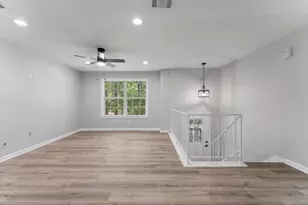 2 Ground Brier Ct, The Woodlands, TX 77381 - Photo 17