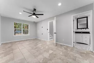 2 Ground Brier Ct, The Woodlands, TX 77381 - Photo 7