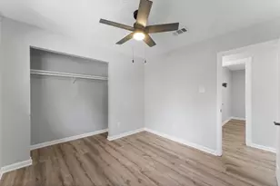 2 Ground Brier Ct, The Woodlands, TX 77381 - Photo 13