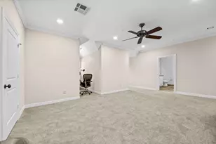 11935 Broken Bough Dr, Bunker Hill Village, TX 77024 - Photo 39