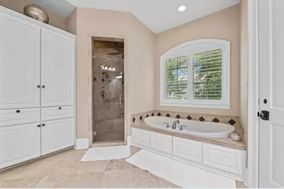 11935 Broken Bough Drive, Bunker Hill Village, TX 77024 - Photo 27