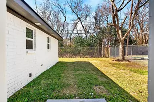 7338 Conley St, Houston, TX 77021 - Photo 29