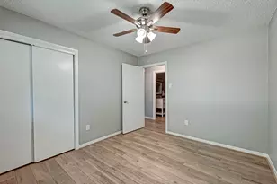 5806 Chrystell Ln, Houston, TX 77092 - Photo 17