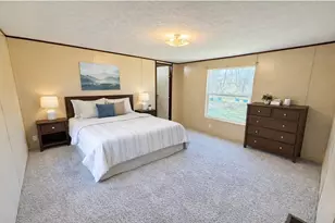 119 Frank Ln, Old River Winfree, TX 77523 - Photo 5