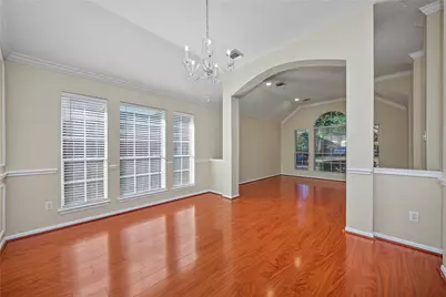 102 Crimson Bay Drive, League City, TX 77573 - Photo 9