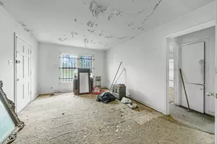 4722 Edmund St, Houston, TX 77020 - Photo 3