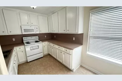 175 Binnacle Court #B, Willis, TX 77318 - Photo 15