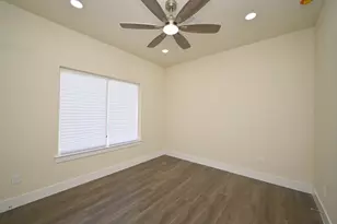 8027 Virgil St, Houston, TX 77088 - Photo 29