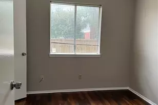 2103 Barrington Pl Dr, Sugar Land, TX 77478 - Photo 17