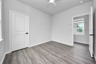 303 S Utah St, La Porte, TX 77571 - Photo 29