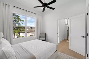 8705 Ojeman Villas Dr, Houston, TX 77055 - Photo 39