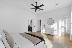 8705 Ojeman Villas Dr, Houston, TX 77055 - Photo 33