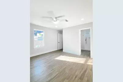 810 Avenue D, South Houston, TX 77587 - Photo 11