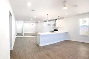 810 Avenue D, South Houston, TX 77587 - Photo 3