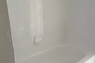 2118 Laurel Oaks Dr, Houston, TX 77014 - Photo 9