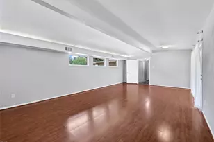 10226 Carlow Ln, La Porte, TX 77571 - Photo 9