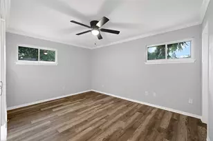 10226 Carlow Ln, La Porte, TX 77571 - Photo 15