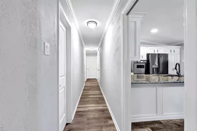 10226 Carlow Lane, La Porte, TX 77571 - Photo 11