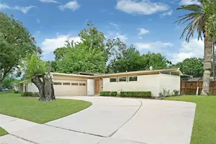 10226 Carlow Ln, La Porte, TX 77571 - Photo 1