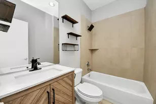 1112 Columbus St, Houston, TX 77019 - Photo 31