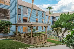 8100 Seawall Blvd, Galveston, TX 77551 - Photo 11