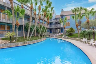 8100 Seawall Blvd, Galveston, TX 77551 - Photo 1