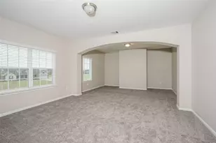 651 Lakeland Cir, Rosharon, TX 77583 - Photo 5