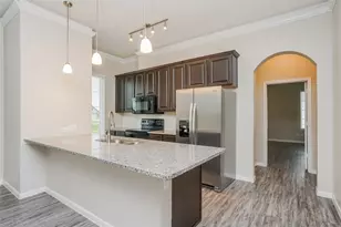 651 Lakeland Cir, Rosharon, TX 77583 - Photo 3
