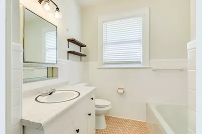 5022 Woodrow Avenue, Galveston, TX 77551 - Photo 17