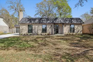 1150 Ivy Ln, Beaumont, TX 77706 - Photo 1