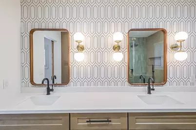 5607 Oak Trail Lane, Houston, TX 77091 - Photo 47