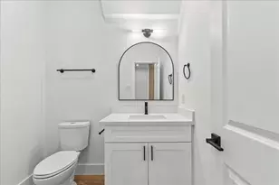 8323 Observatory St, Houston, TX 77088 - Photo 21