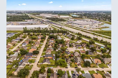 6526 Turtlewood Street, Houston, TX 77049 - Photo 49