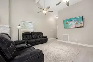 6526 Turtlewood St, Houston, TX 77049 - Photo 13