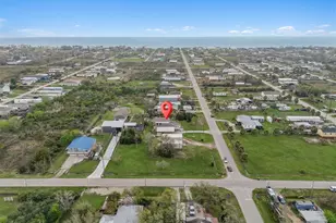 542 16th St, San Leon, TX 77539 - Photo 3